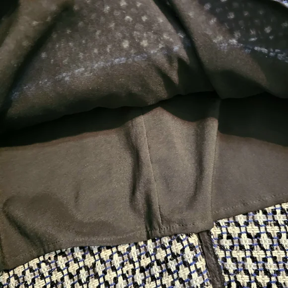 Banana Republic Black, Blue and White Midi Dress - Picture 3 of 15